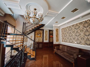 Royal Renaissance Hotel
